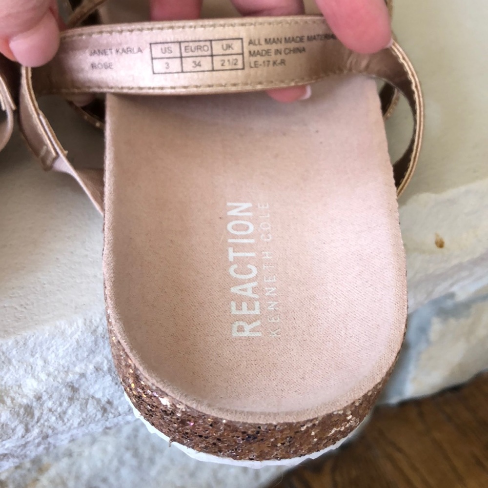 NEW Kenneth Cole Reaction Sandals Janet K - Rose Gold - Glitter GIRLS Sz 3 - Picture 7 of 8